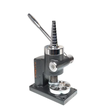 Ring expanding machine